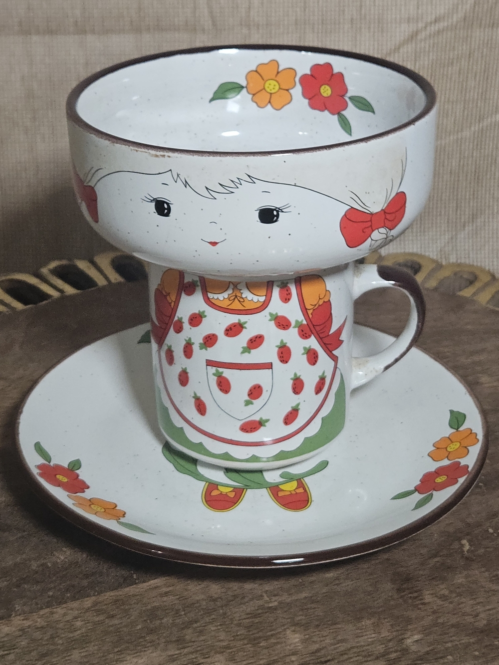 VTG Interpur Stacking Childrens Dish Set Strawberry Girl Bowl Mug Plate 3 Pc Set